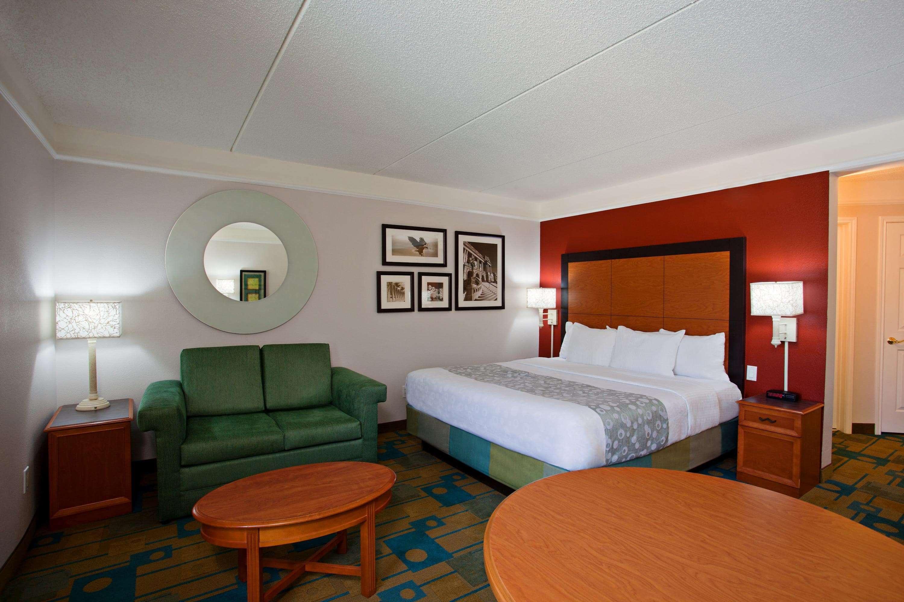Hotel La Quinta By Wyndham Winston-Salem Esterno foto