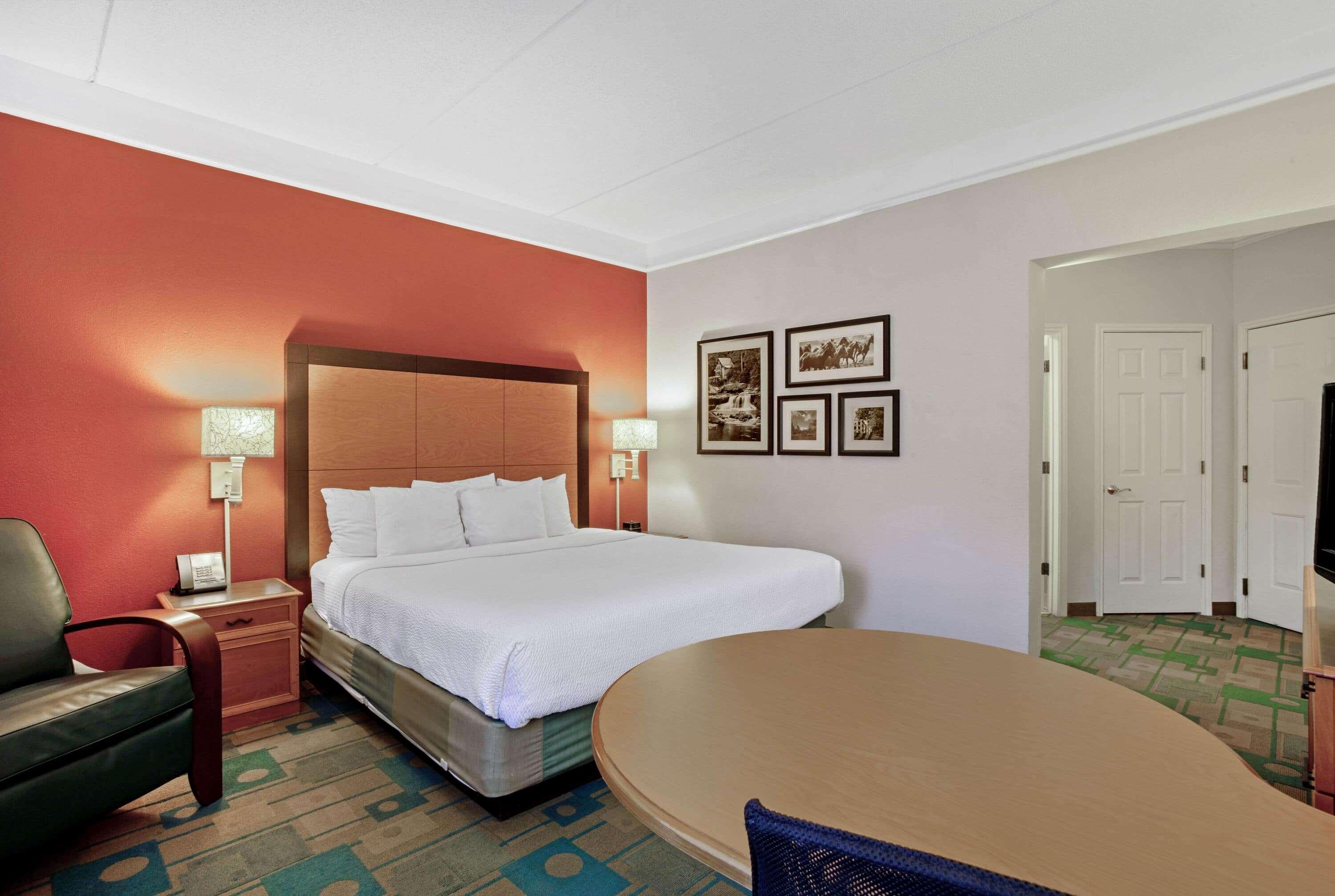 Hotel La Quinta By Wyndham Winston-Salem Esterno foto