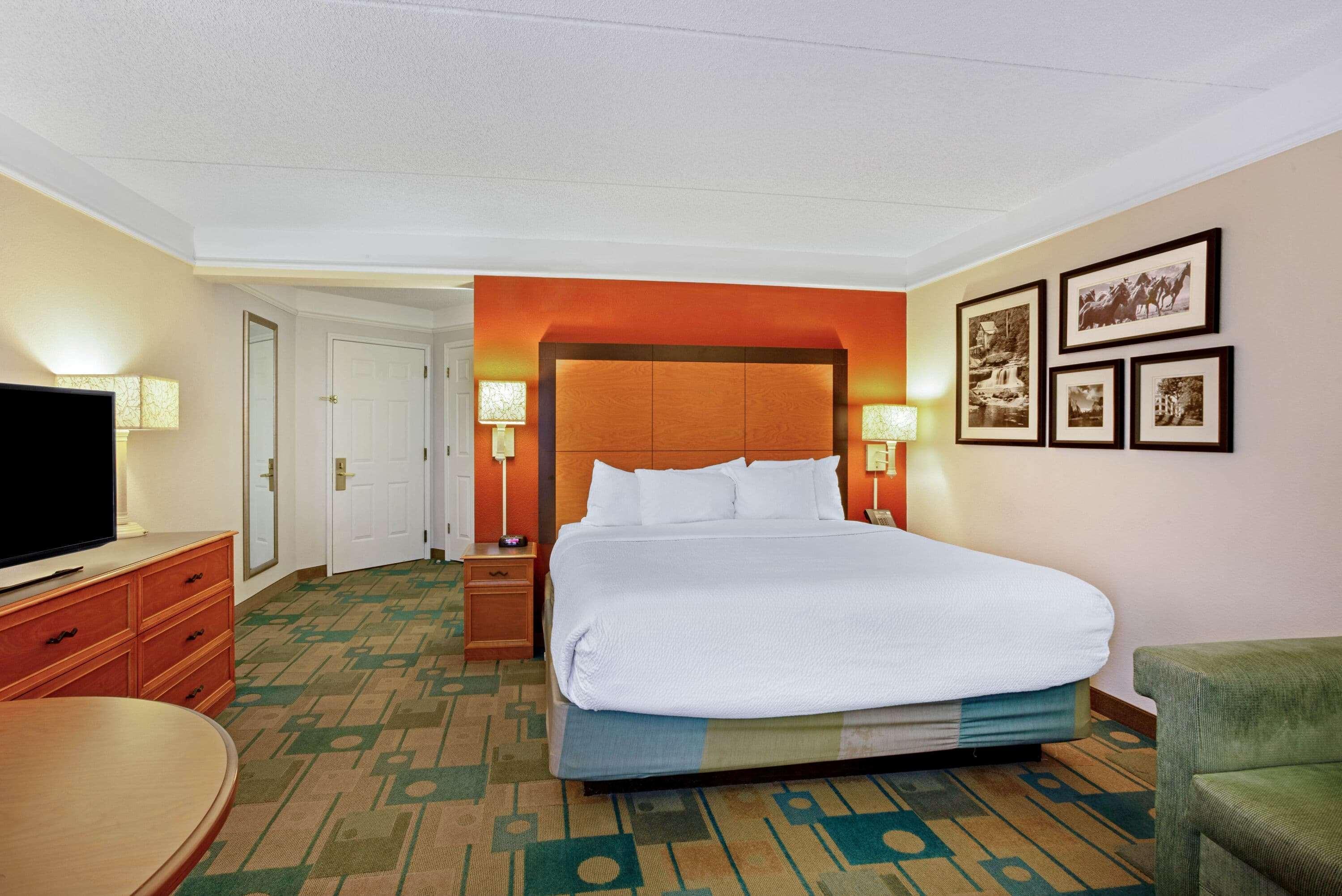 Hotel La Quinta By Wyndham Winston-Salem Esterno foto