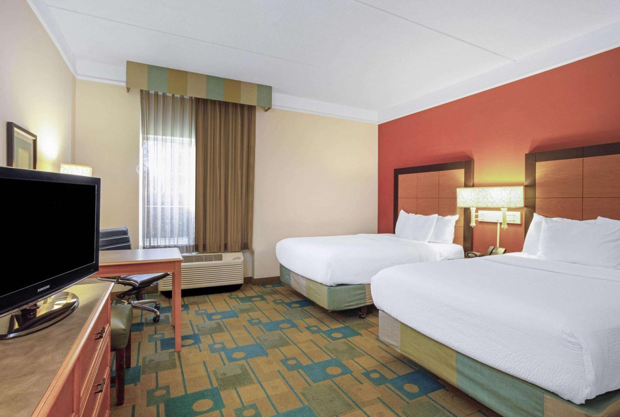 Hotel La Quinta By Wyndham Winston-Salem Esterno foto