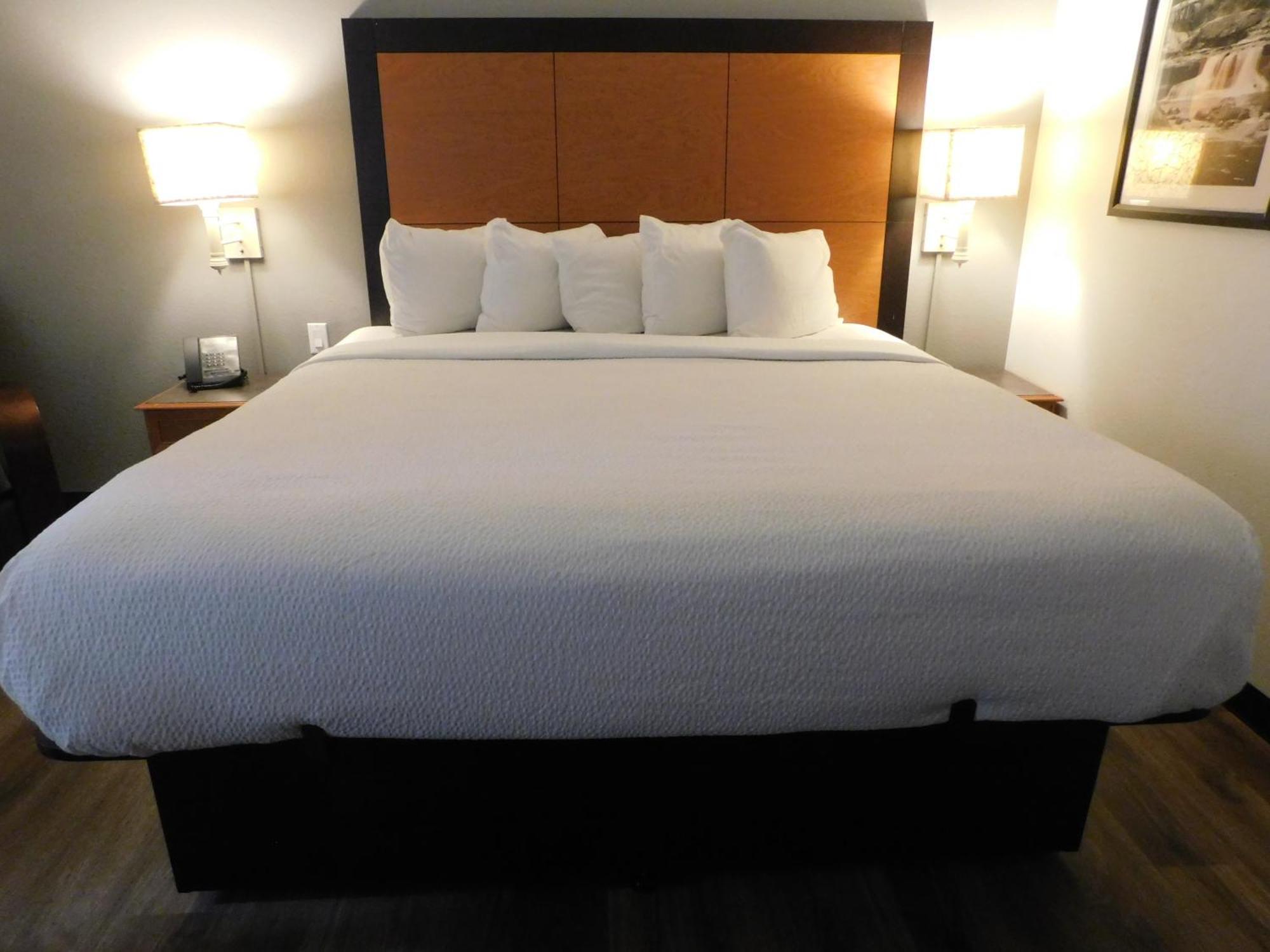Hotel La Quinta By Wyndham Winston-Salem Esterno foto